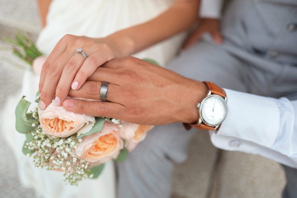 Choisir une Bague de Fiançailles Qu’elle Aimera à Jamais